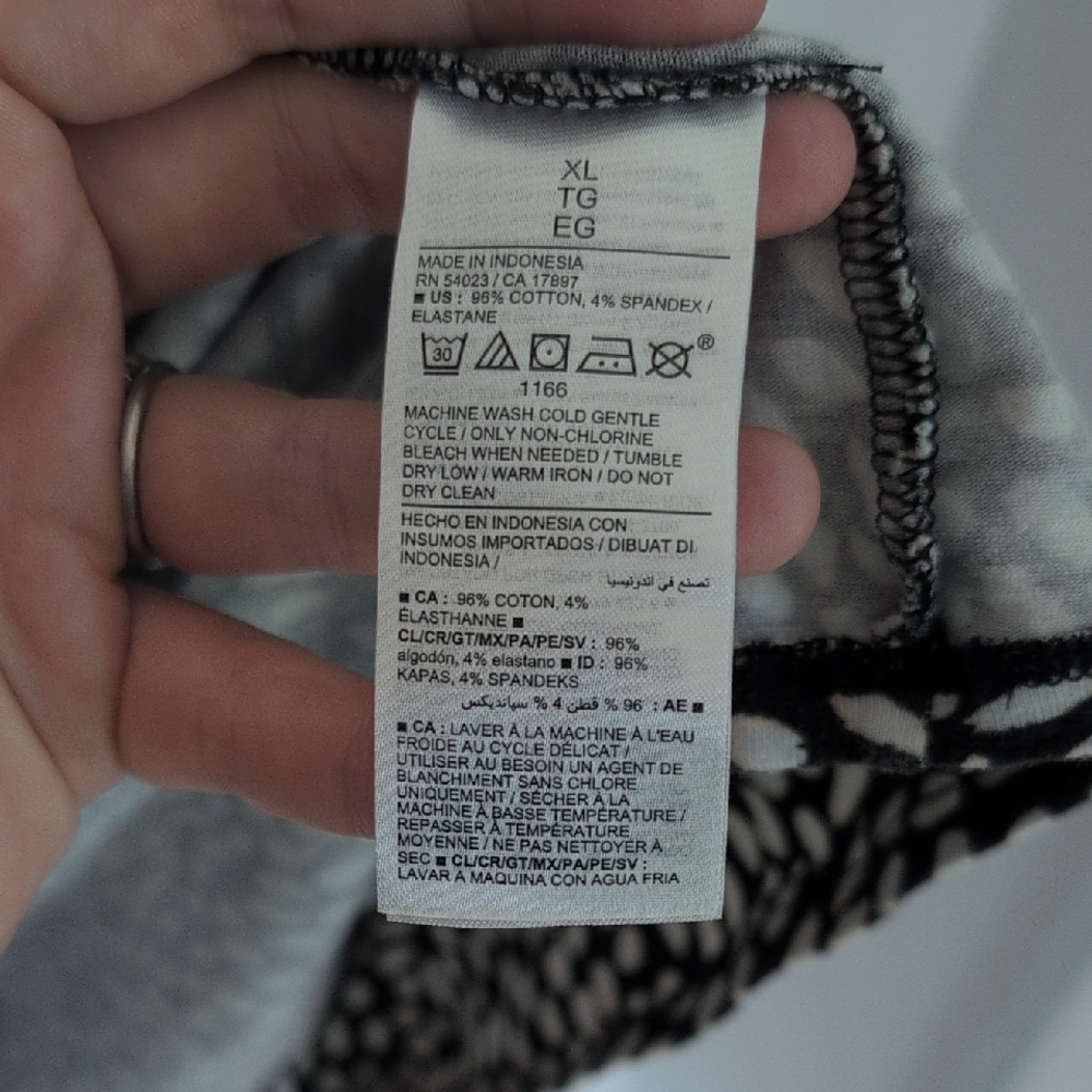 Old Navy Dress (XL) - Picture 3 of 4